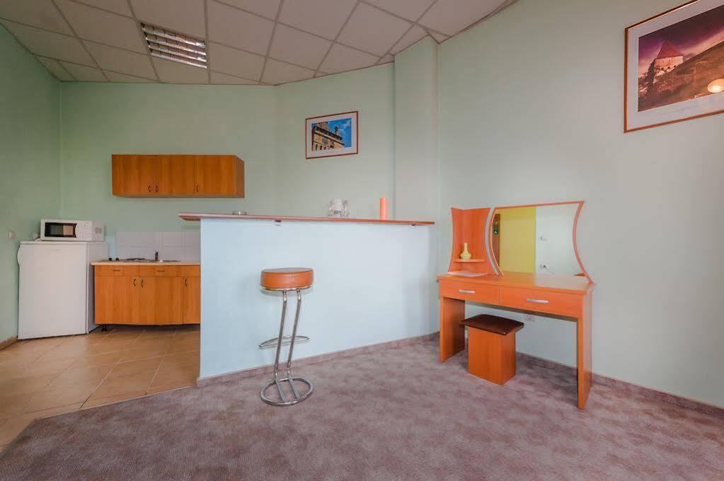 Aparthotel סיגישוארה מראה חיצוני תמונה